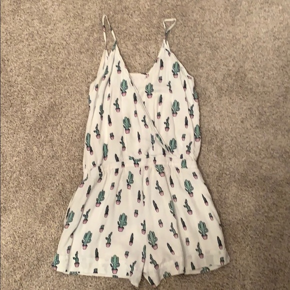 Romper - Picture 2 of 2